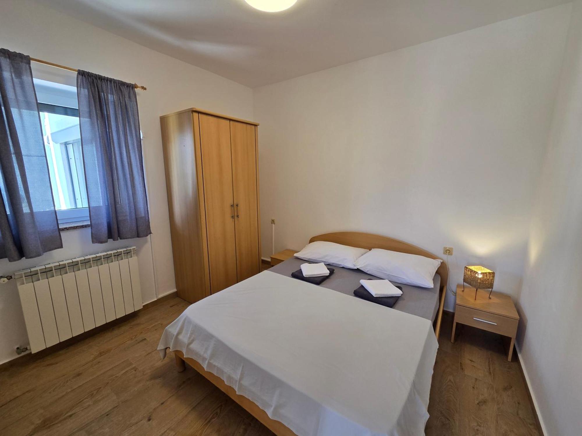 Apartments Leticia I Baska  Exterior photo